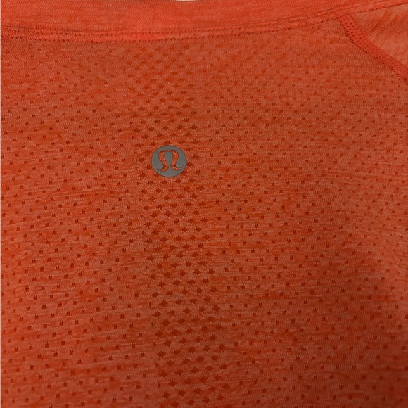 Lululemon swiftly long sleeve - Picture 3 of 3